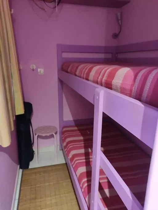 Super-Cute Colourful, Cozy Flat Apartment Saint-Raphael